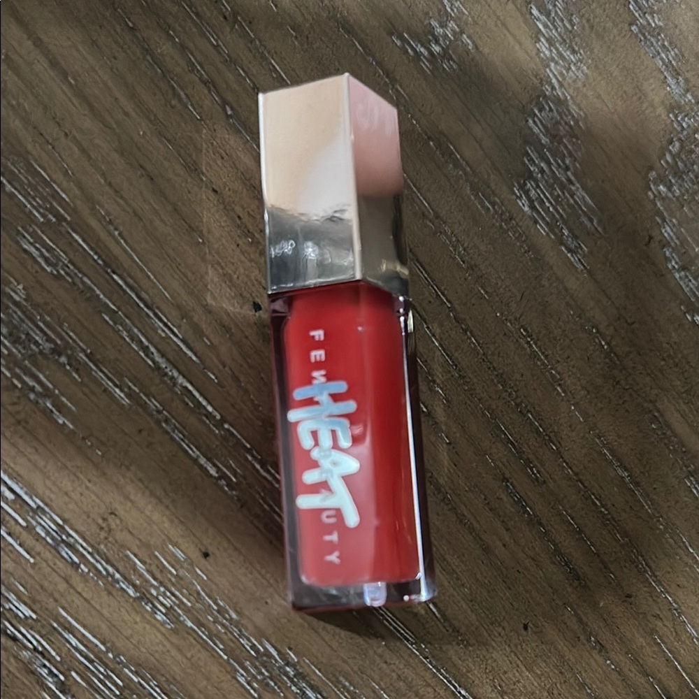 Fenty Beauty Gloss Bomb Heat